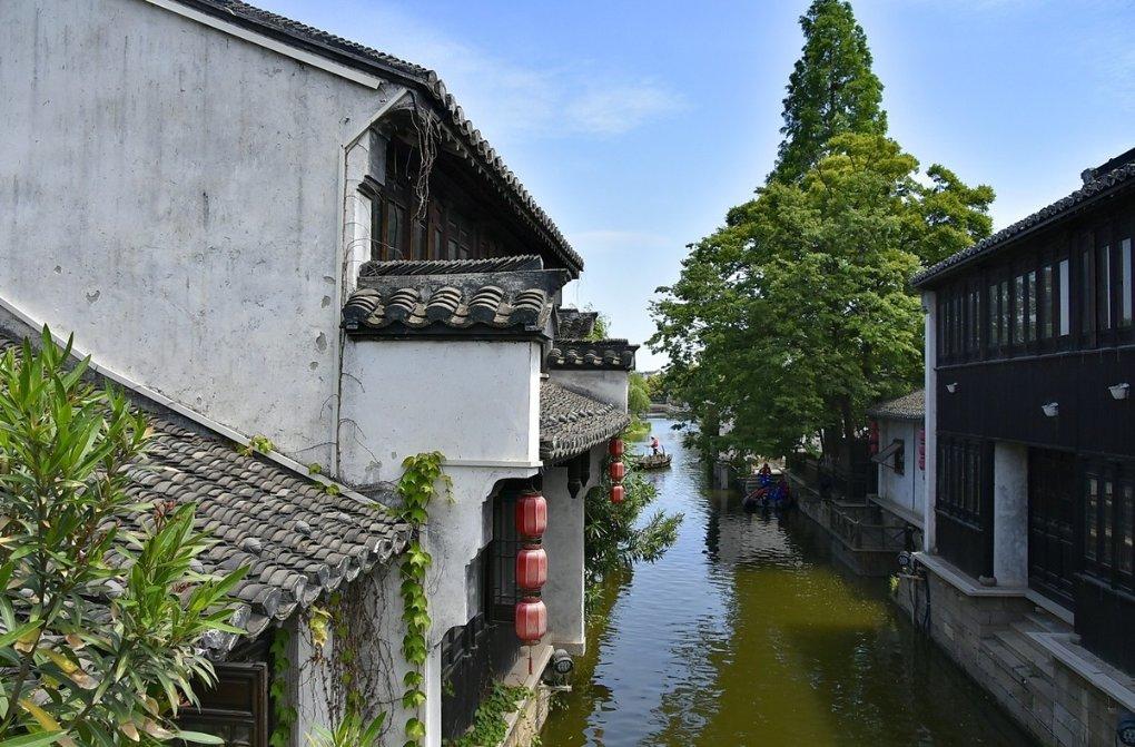 为什么年轻人也开始喜欢钓鱼了？游戏画面