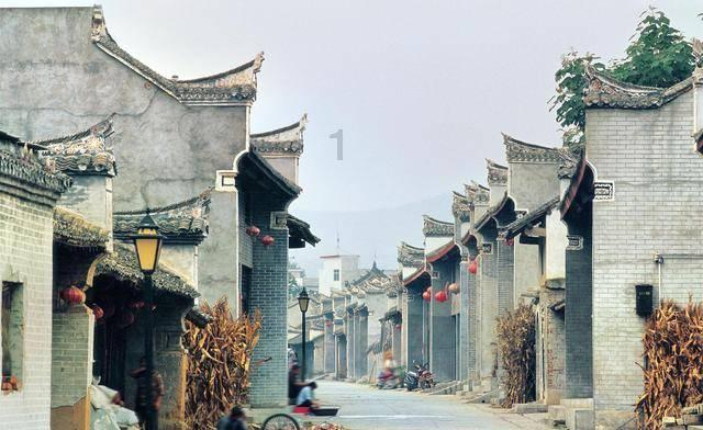 蛋糕上的奶油是原味的好还是巧克力味的好？游戏画面