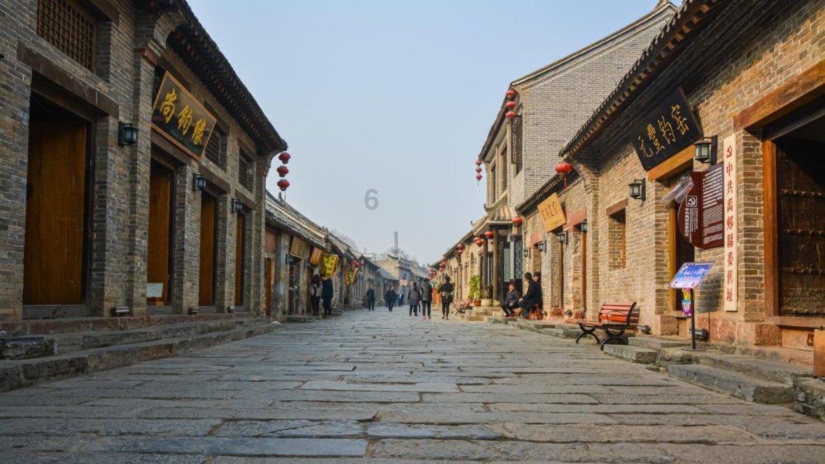 五一假期，你后悔出门旅游了吗？游戏画面